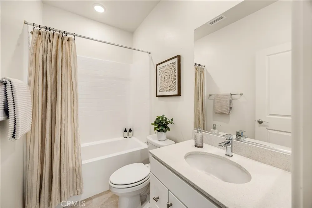 2634 E Scarlett Lane Ontario, CA 91762