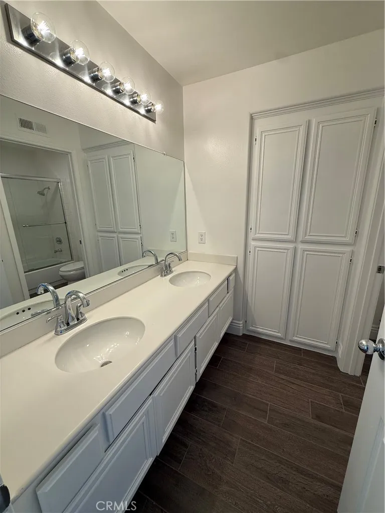 967 S Flintridge Anaheim Hills, CA 92808