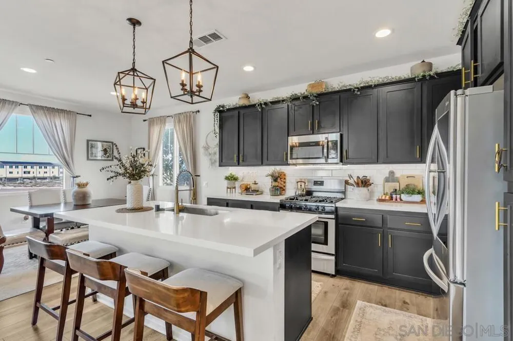 1588 San Miguelito San Diego, CA 92154
