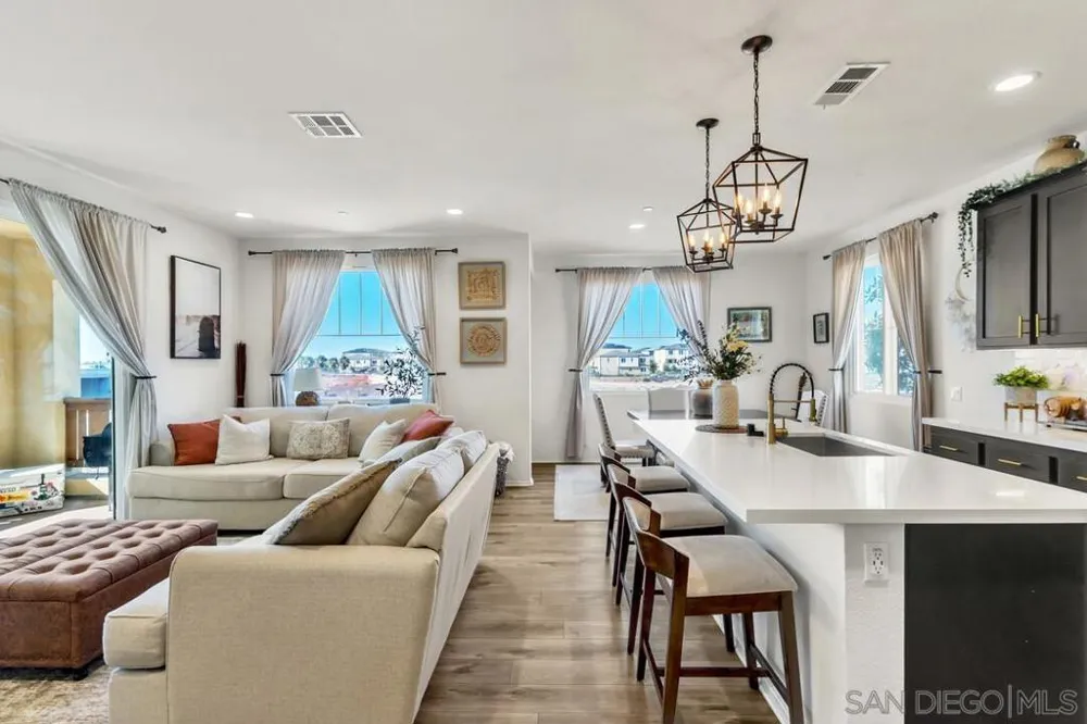 1588 San Miguelito San Diego, CA 92154