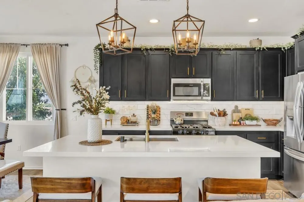 1588 San Miguelito San Diego, CA 92154