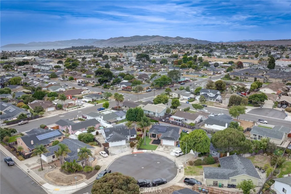 30 Jalama Court Grover Beach, CA 93433