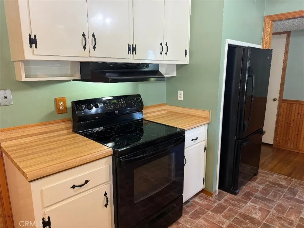 1008 Franzel Red Bluff, CA 96080