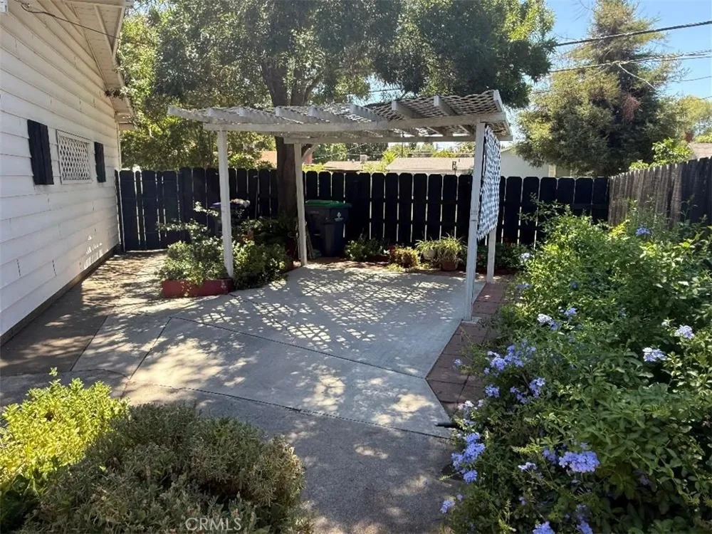 1008 Franzel Red Bluff, CA 96080