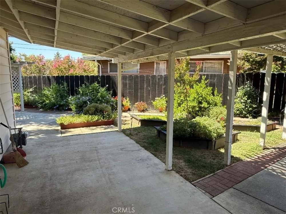 1008 Franzel Red Bluff, CA 96080