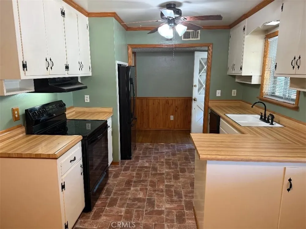 1008 Franzel Red Bluff, CA 96080