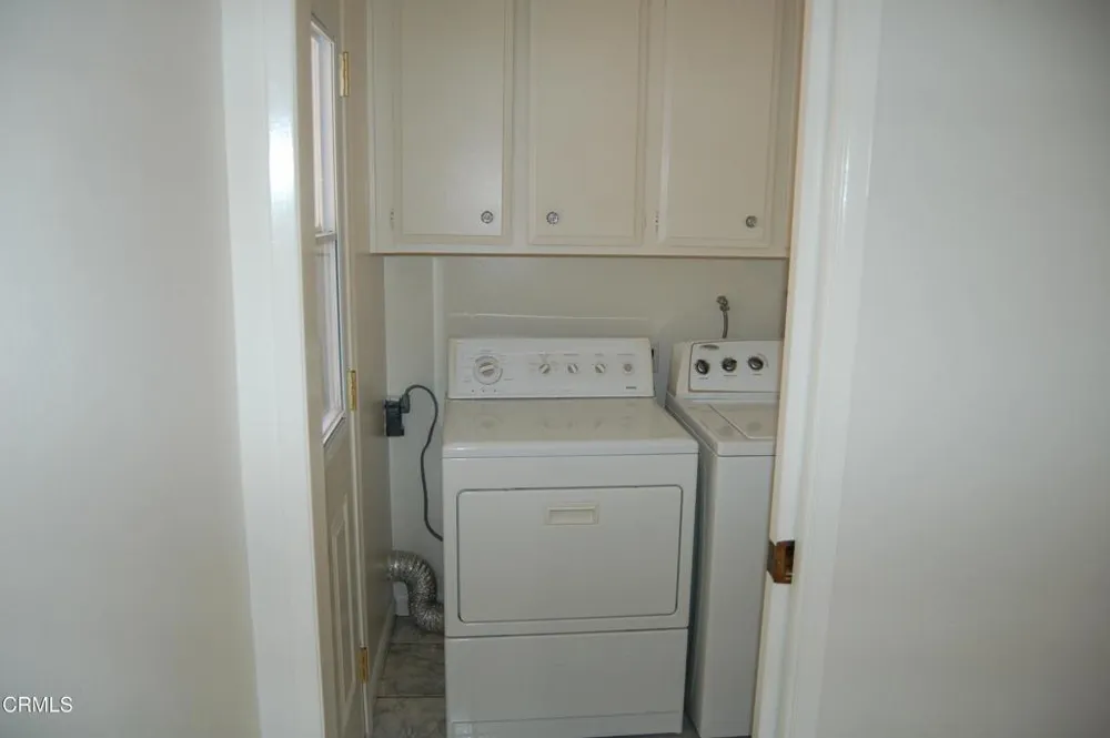 81 S Jerome Avenue Thousand Oaks, CA 91320