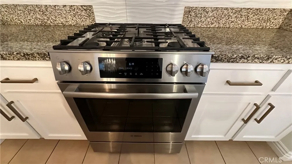 130 W Via Rua Flores Ontario, CA 91762
