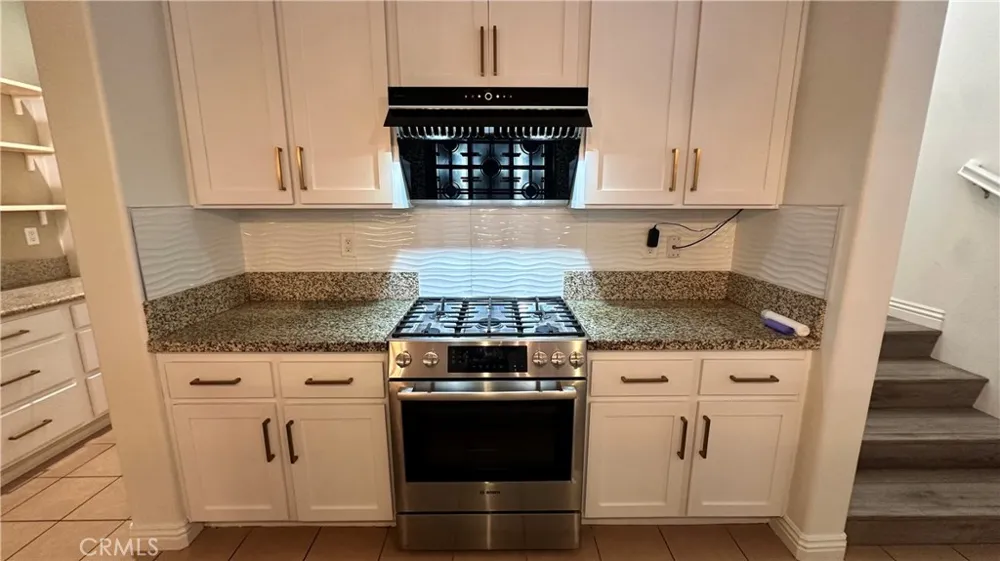 130 W Via Rua Flores Ontario, CA 91762