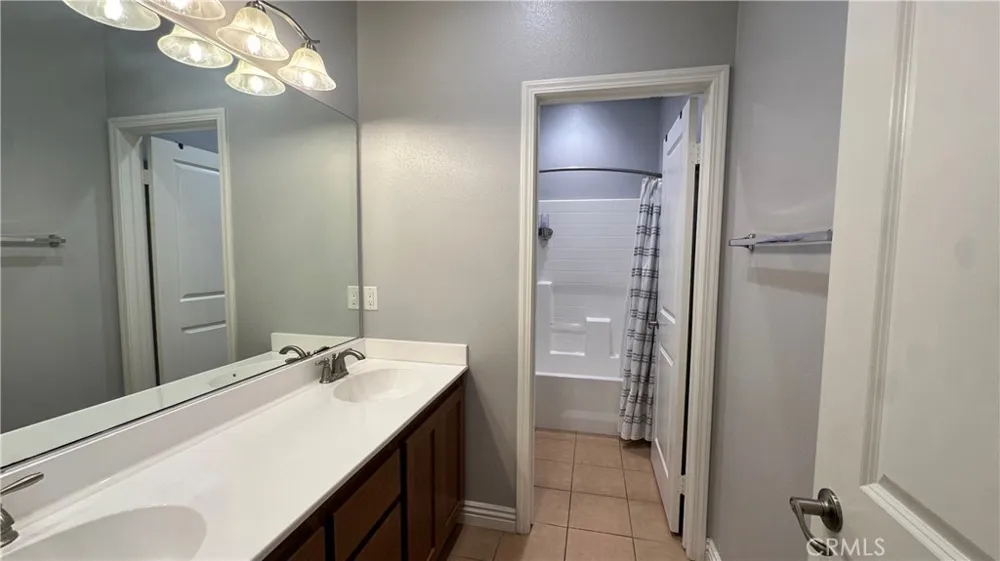 130 W Via Rua Flores Ontario, CA 91762