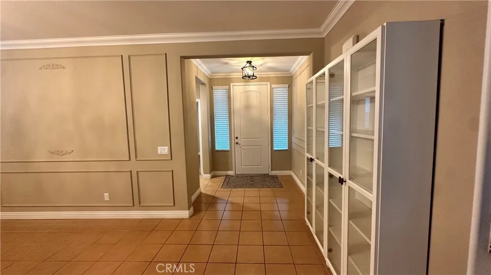 130 W Via Rua Flores Ontario, CA 91762