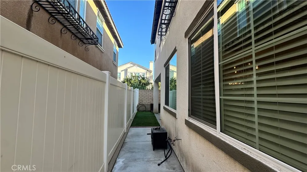 130 W Via Rua Flores Ontario, CA 91762