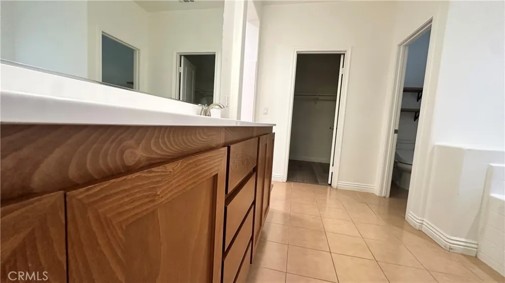 130 W Via Rua Flores Ontario, CA 91762
