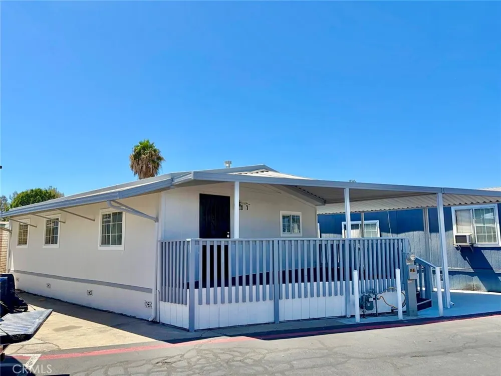 255 Bradley #107 El Cajon, CA 92021