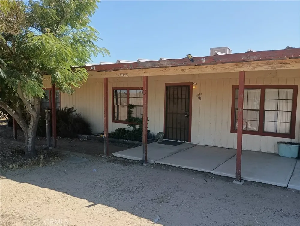 7139 Amestoy Road Oak Hills, CA 92344