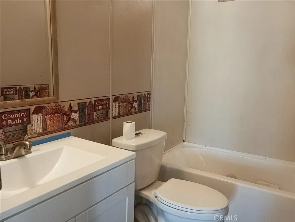 7139 Amestoy Road Oak Hills, CA 92344
