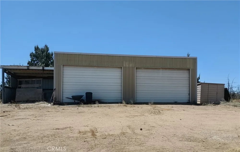 7139 Amestoy Road Oak Hills, CA 92344