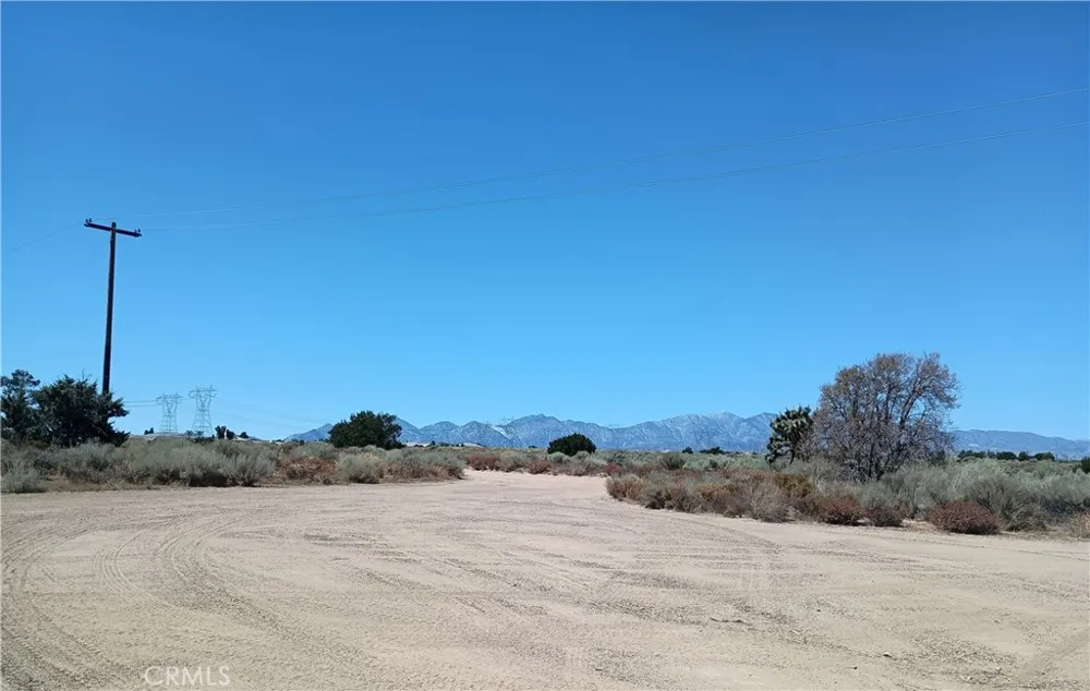 7139 Amestoy Road Oak Hills, CA 92344