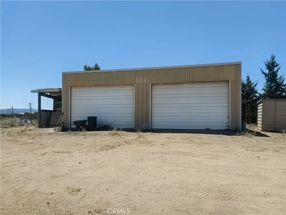 7139 Amestoy Road Oak Hills, CA 92344