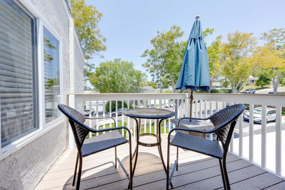 1103 Woodlake Dr Cardiff by the Sea, CA 92007