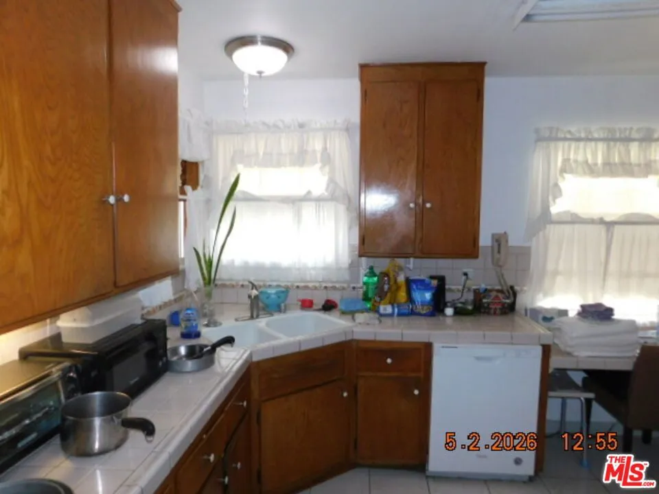 12924 Spinning Avenue Gardena, CA 90249