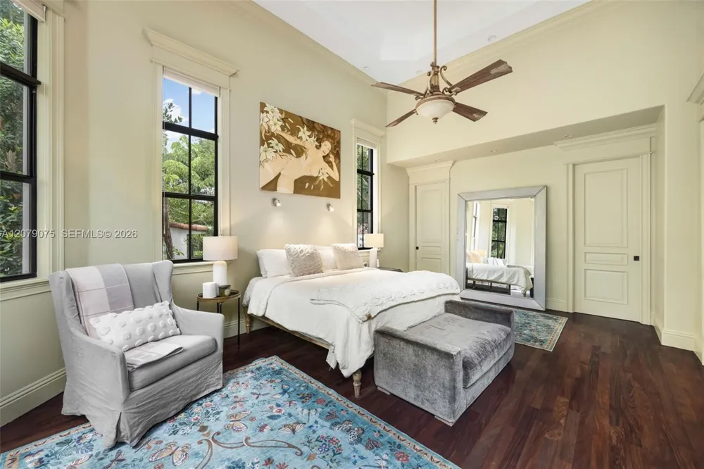 3740 Irvington Ave Coconut Grove, FL 33133