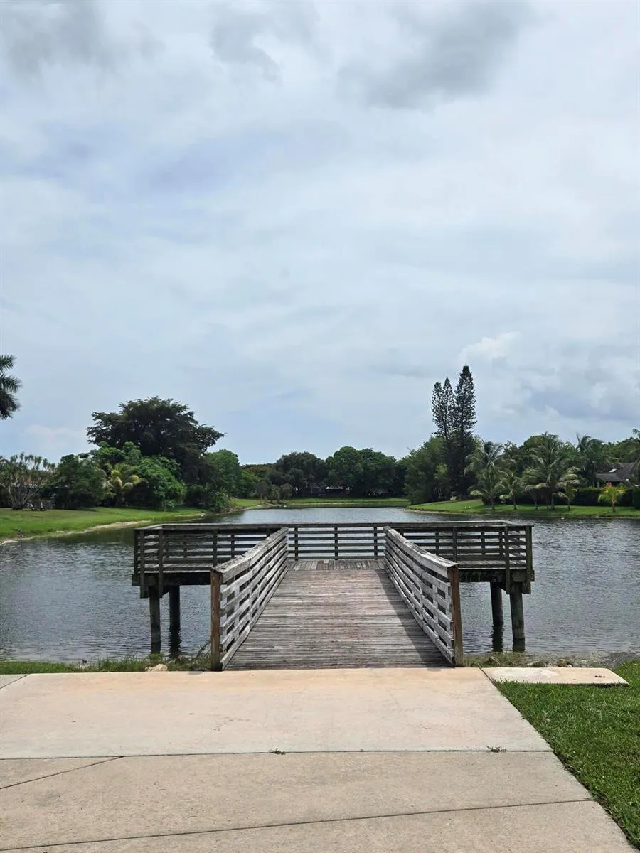 1402 Denlow Lane Royal Palm Beach, FL 33411