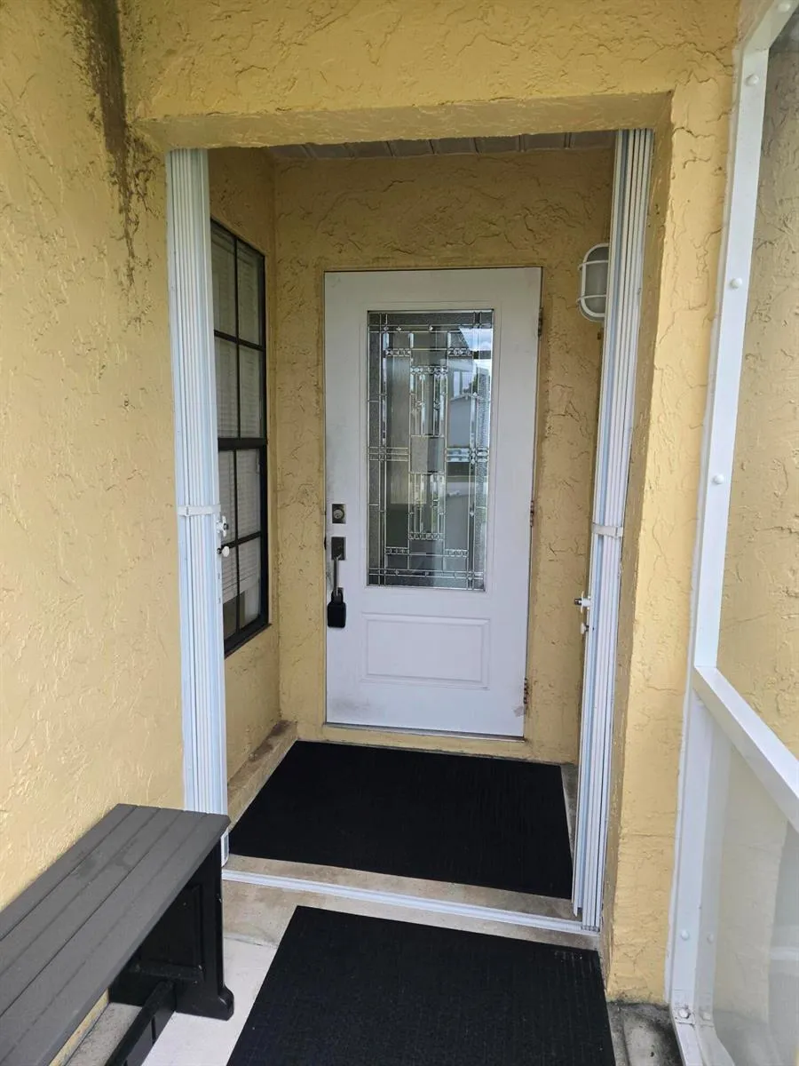 1402 Denlow Lane Royal Palm Beach, FL 33411