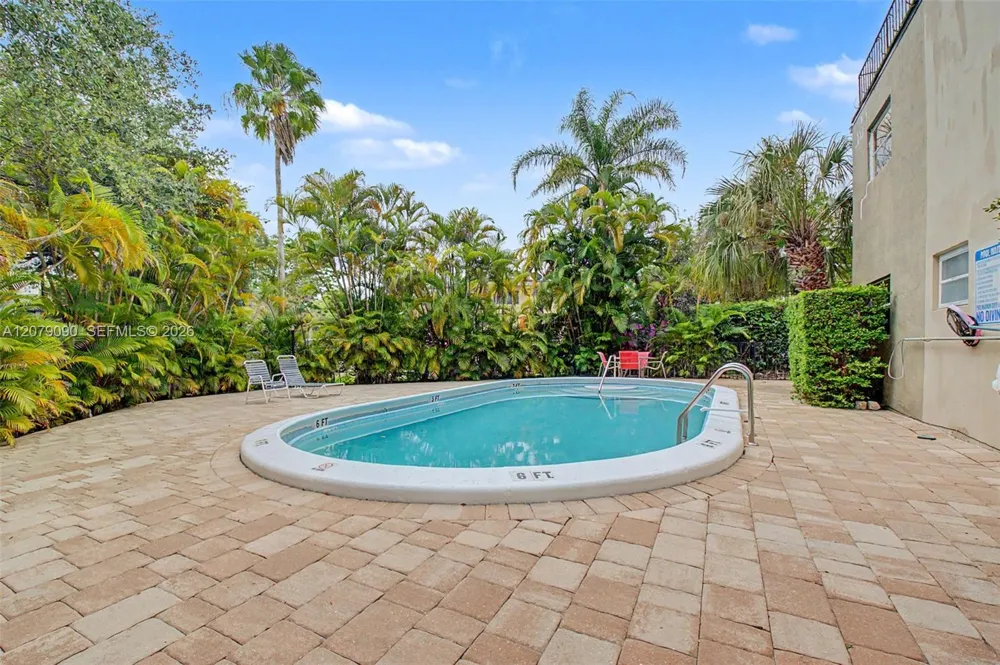 7500 SW 59th Pl #106 South Miami, FL 33143