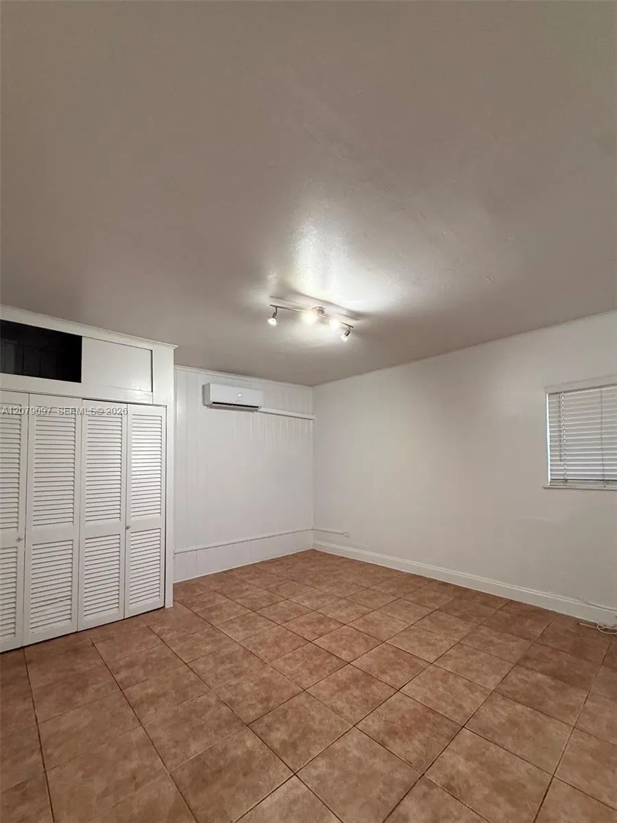 12906 NE 6th Ave #2 North Miami, FL 33161