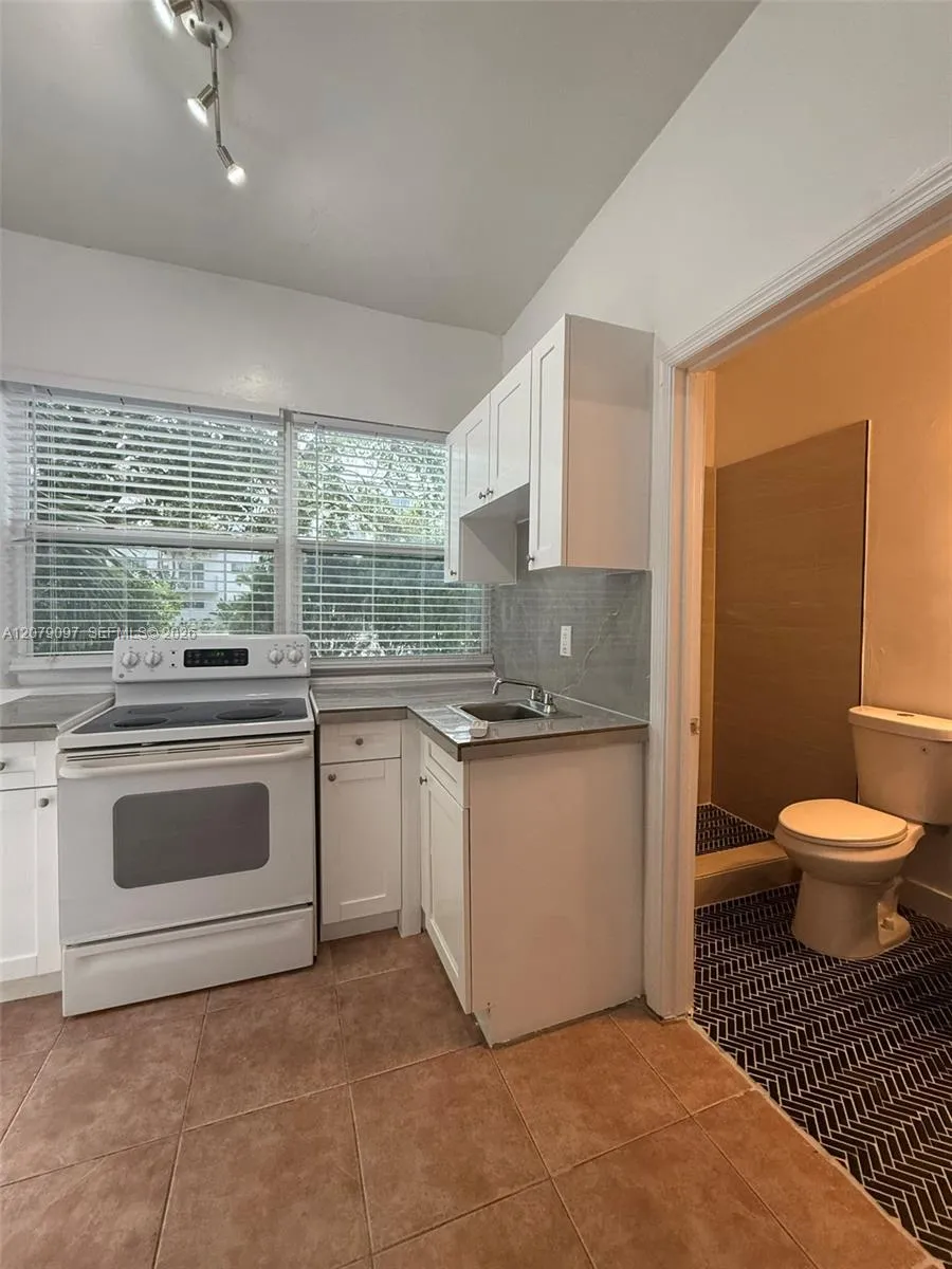 12906 NE 6th Ave #2 North Miami, FL 33161