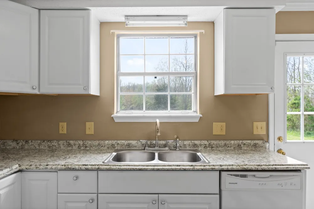 405 Woodale Dr Clarksville, TN 37042