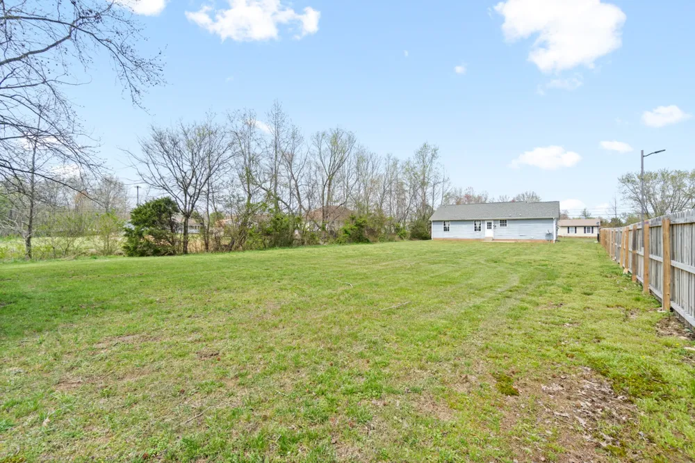 405 Woodale Dr Clarksville, TN 37042