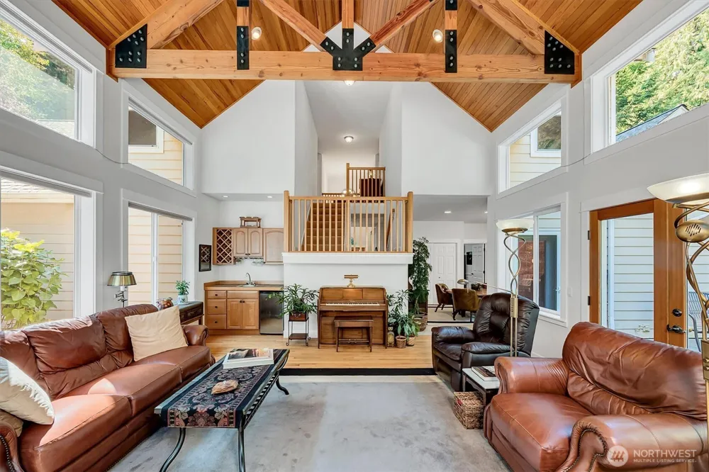 6477 Cultus Bay Road Clinton, WA 98236
