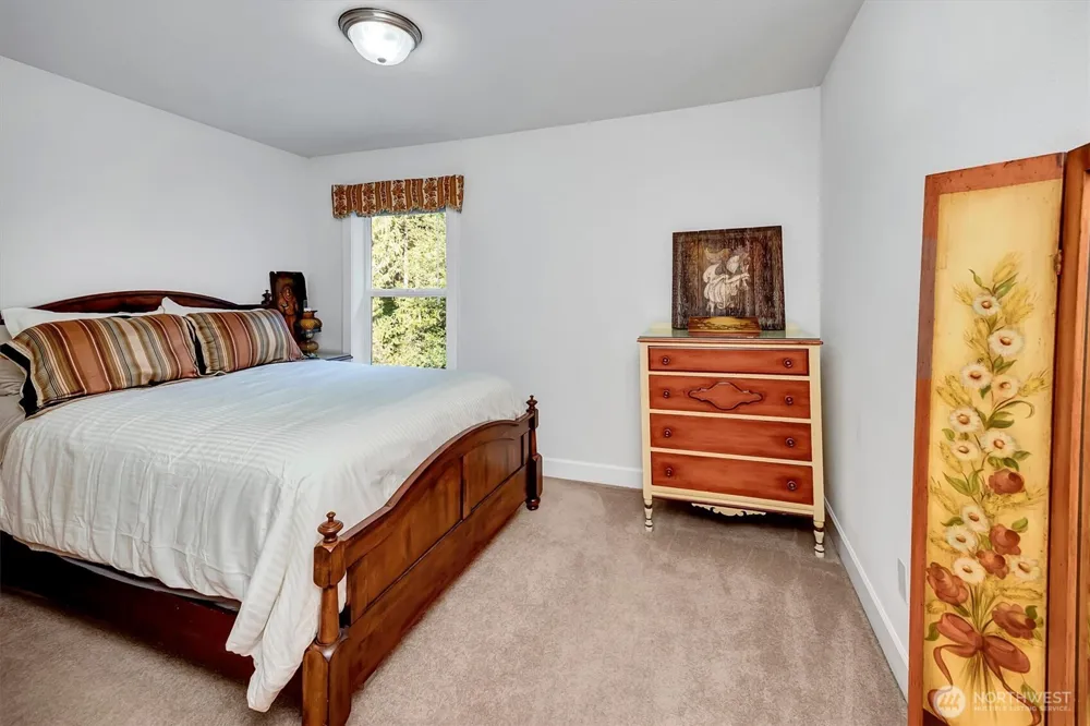 6477 Cultus Bay Road Clinton, WA 98236