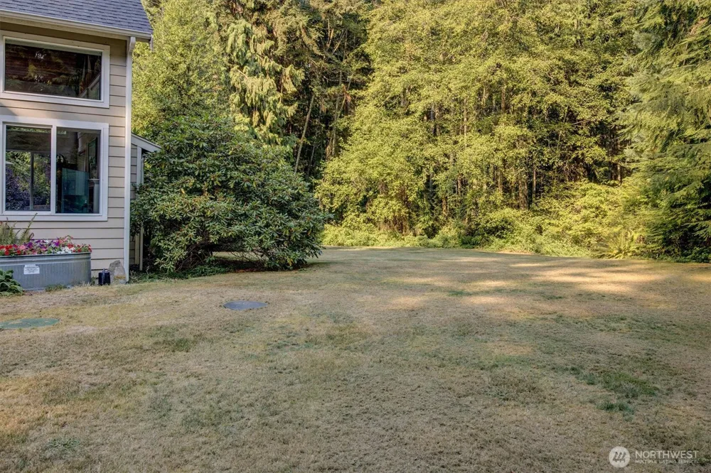 6477 Cultus Bay Road Clinton, WA 98236