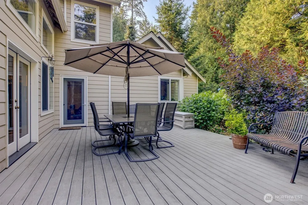 6477 Cultus Bay Road Clinton, WA 98236