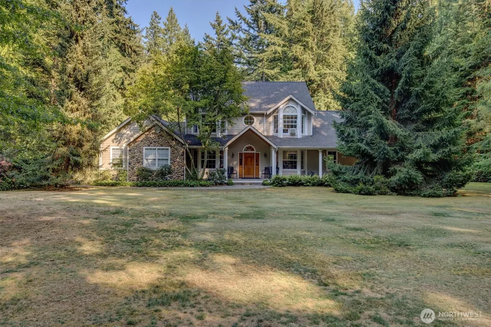 6477 Cultus Bay Road Clinton, WA 98236