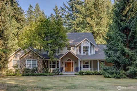 6477 Cultus Bay Road