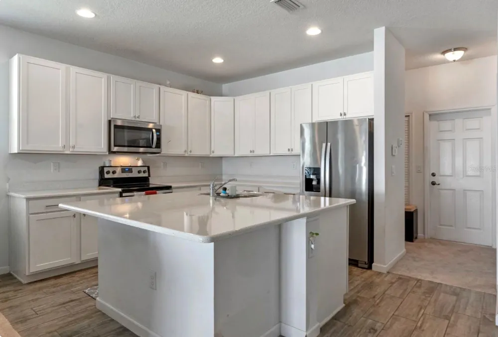 16021 CHAMPLAIN STREET Clermont, FL 34714