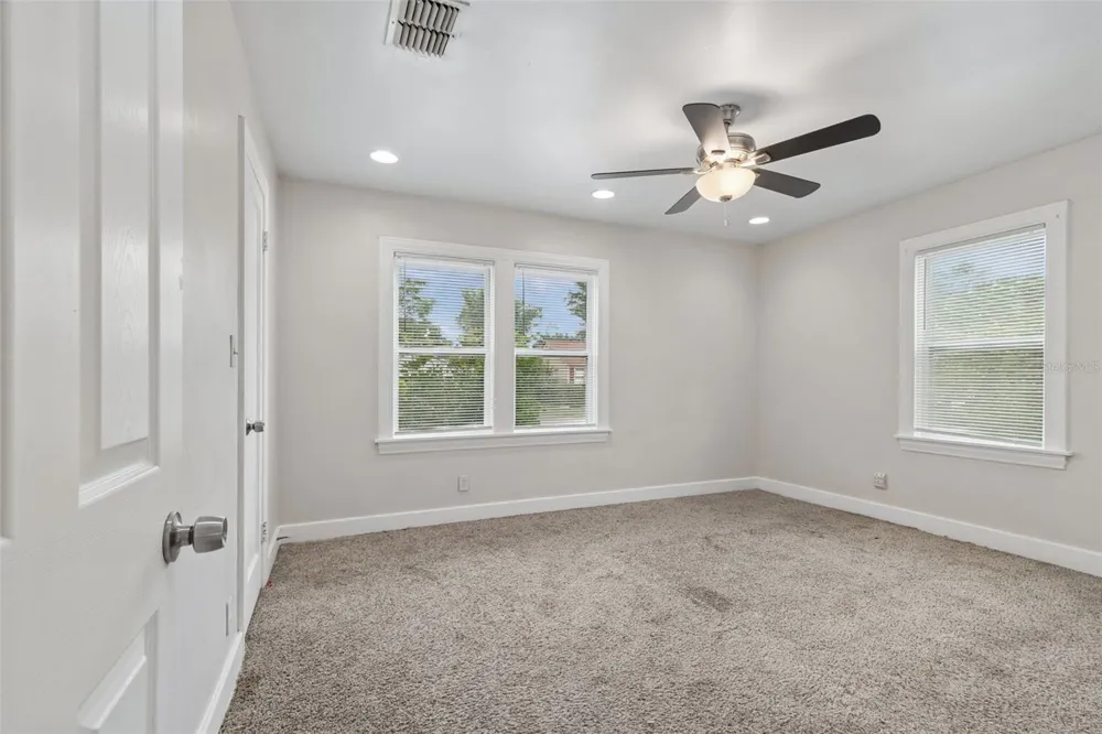 3601 6TH AVENUE St Petersburg, FL 33713