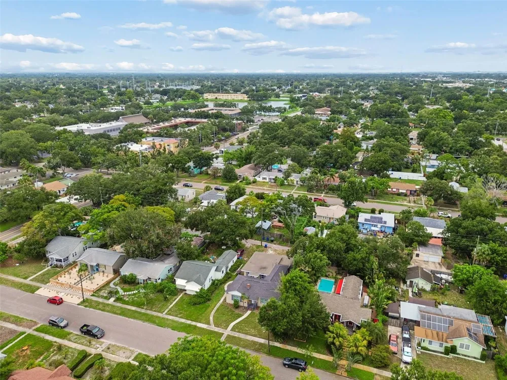 3601 6TH AVENUE St Petersburg, FL 33713