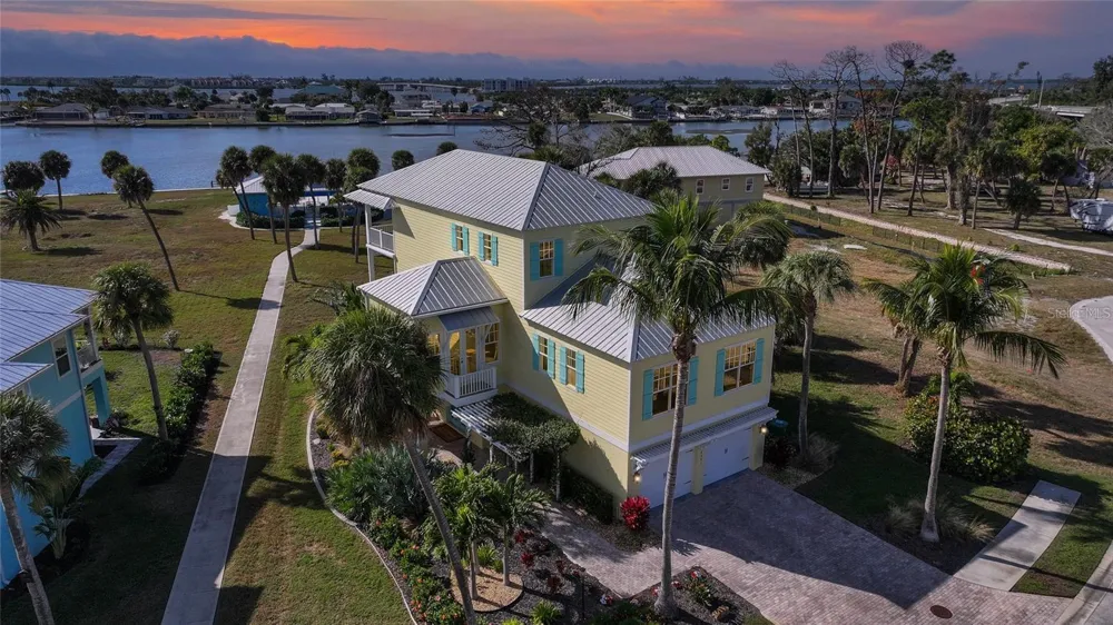 6751 PORTSIDE LANE Englewood, FL 34223