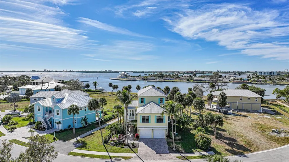 6751 PORTSIDE LANE Englewood, FL 34223