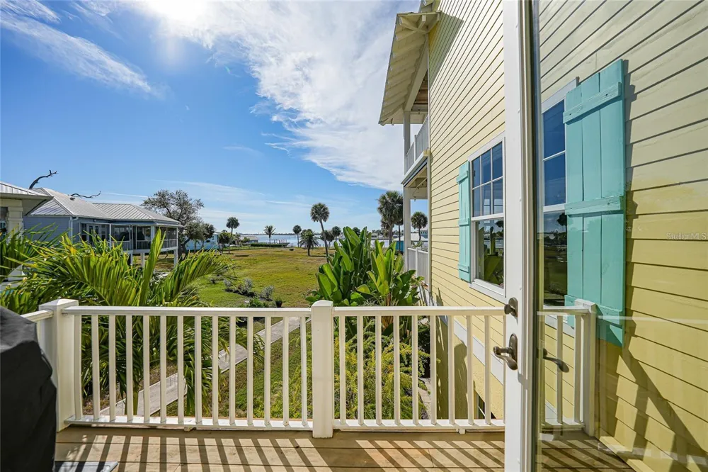 6751 PORTSIDE LANE Englewood, FL 34223