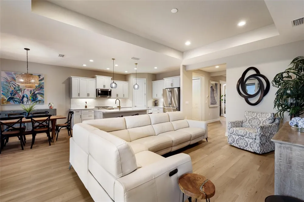 8011 ANTHIRIUM LOOP Sarasota, FL 34240