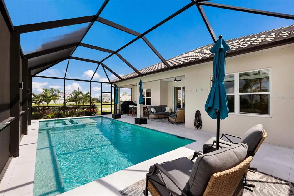 8011 ANTHIRIUM LOOP Sarasota, FL 34240