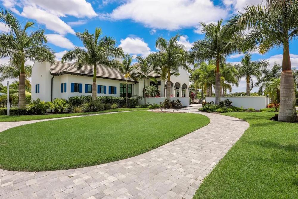 8011 ANTHIRIUM LOOP Sarasota, FL 34240