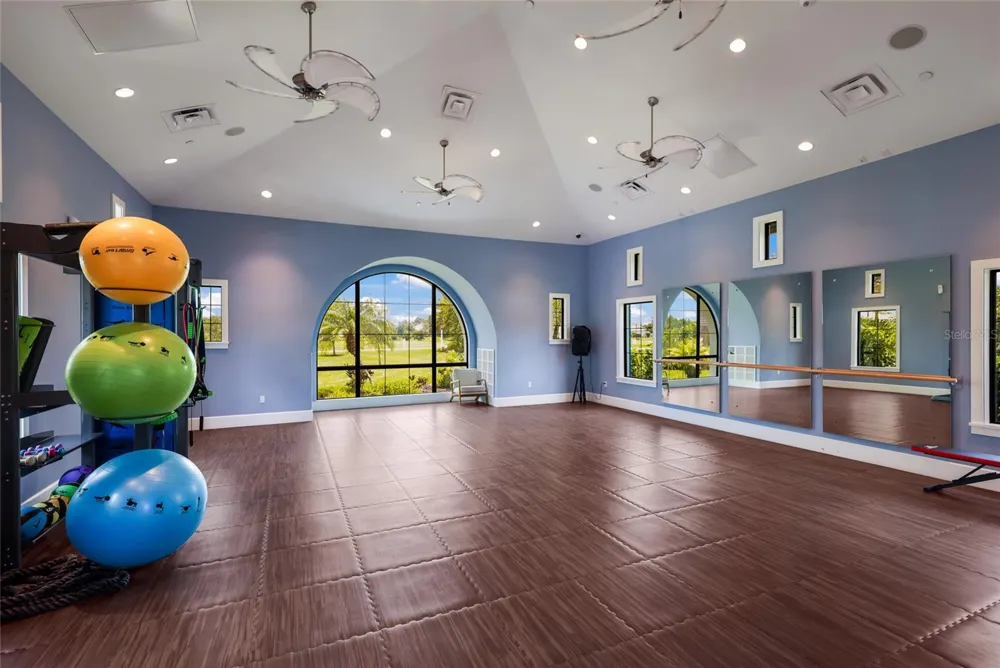 8011 ANTHIRIUM LOOP Sarasota, FL 34240