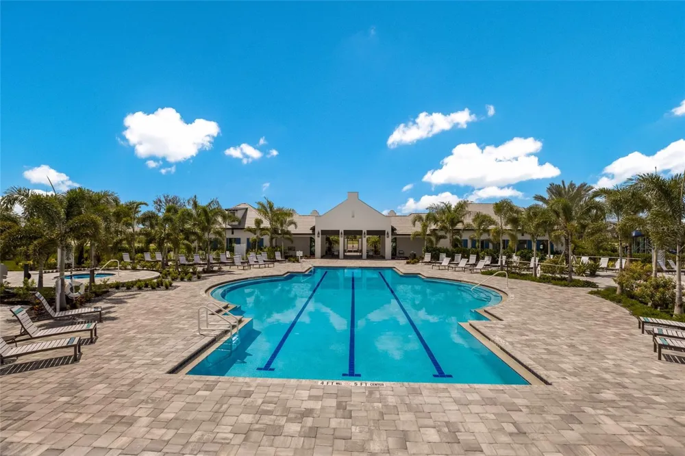 8011 ANTHIRIUM LOOP Sarasota, FL 34240